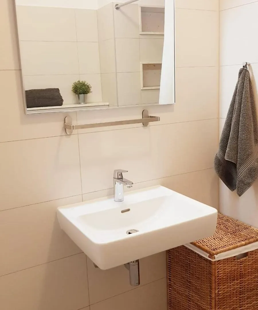 Casa Alba Charming And Spacious Holiday Home ザダル