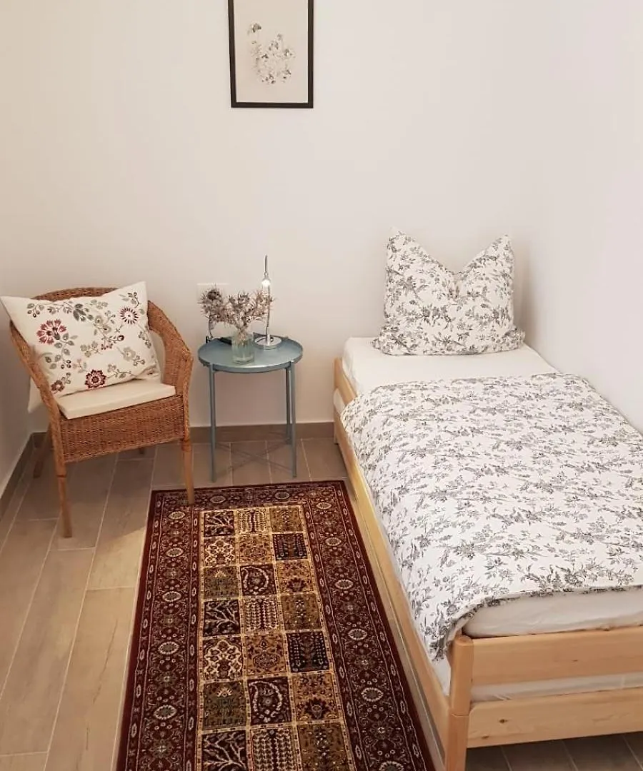 Casa Alba Charming And Spacious Holiday Home ザダル